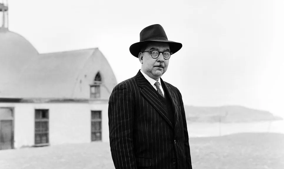 Martín Adán